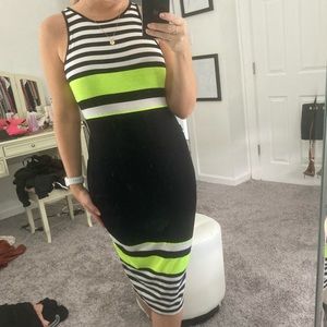 VENUS BLACK, GREEN, AND WHITE SLEEVELESS MIDI DRESS